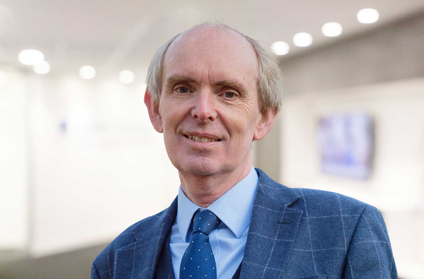Adrian Bell, Lawyer, Consultant Solicitor, Private Client, DMH Stallard