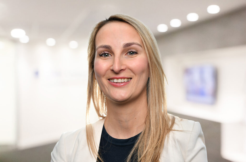 Cathryn Culverhouse, Lawyer, Partner, Dispute Resolution, DMH Stallard