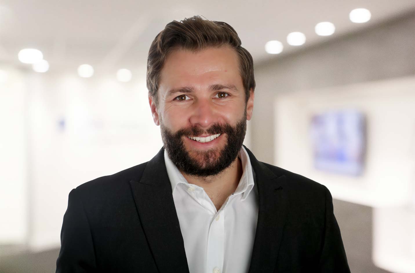 Chris Gleeson, Lawyer, Senior Associate, Corporate, DMH Stallard