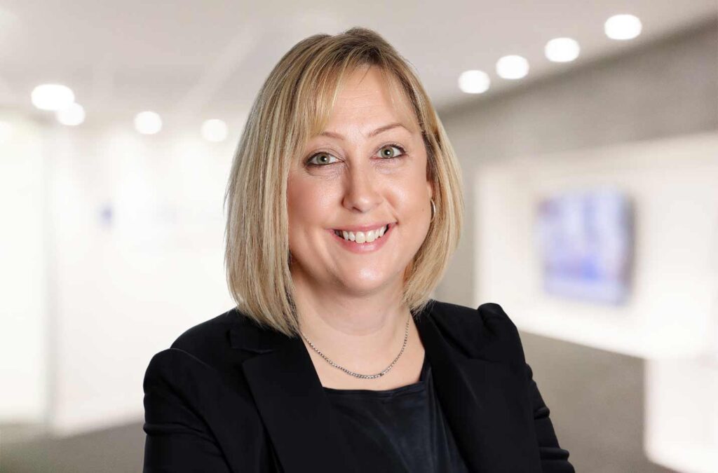 Lizzy Marshall, Lawyer, Paralegal, Private Client, DMH Stallard