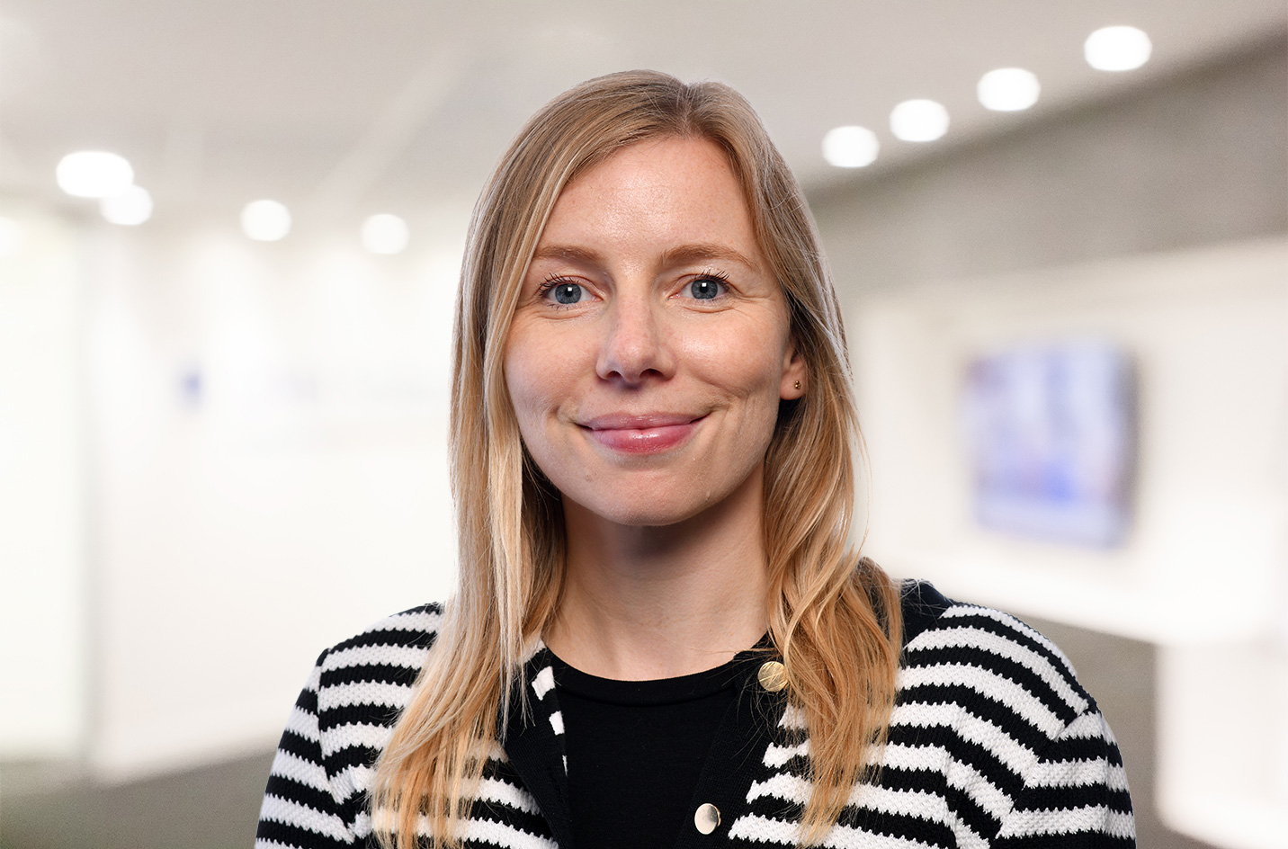 Rebecca Leeves, Lawyer, Senior Associate, Corporate, DMH Stallard