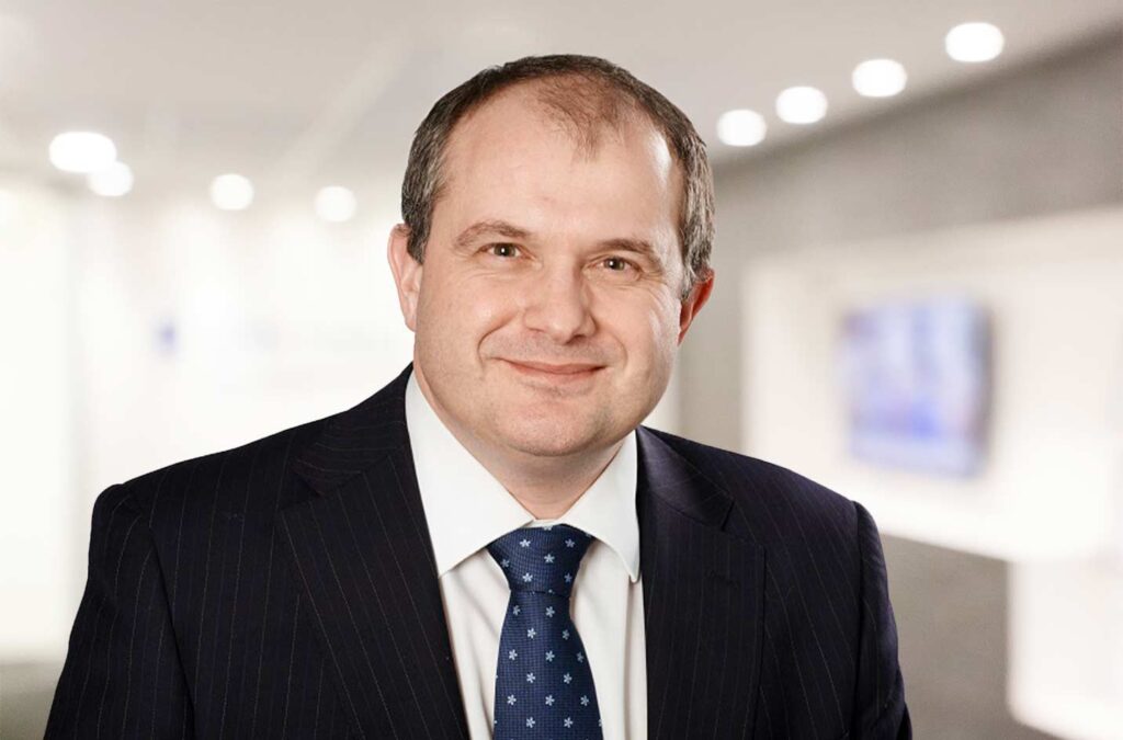 Simon Piper, Lawyer, Senior Conveyancer, Real Estate, DMH Stallard