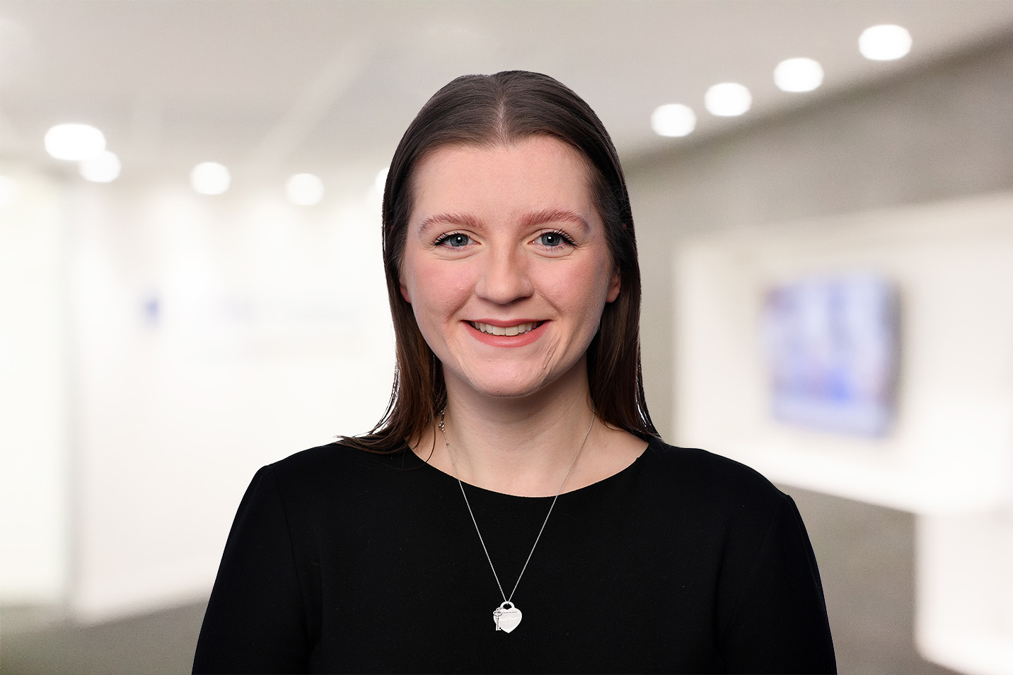 Bethany Fitzgerald, Dispute Resolution Lawyer, Guildford, DMH Stallard LLP