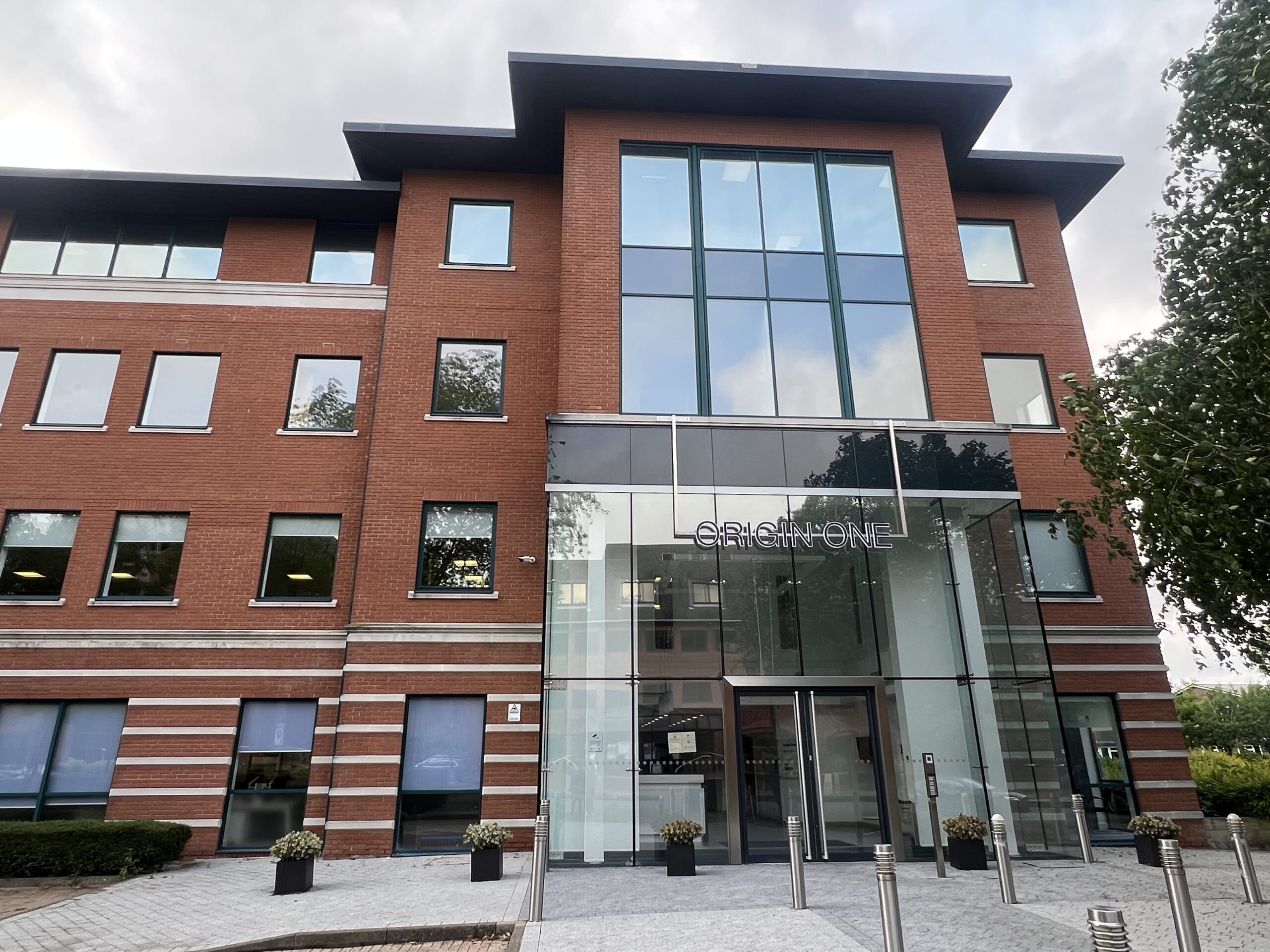 DMH Stallard LLP, Origin One, 108 High Street, Crawley, West Sussex, RH10 1BD